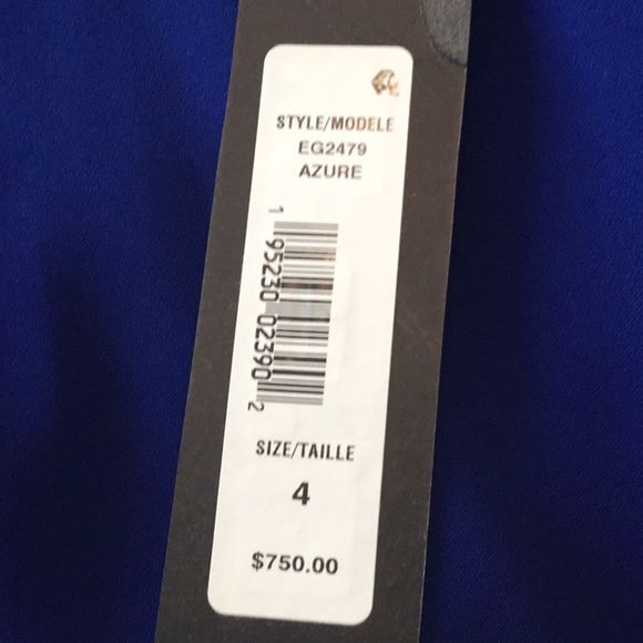 Badgley Mischka off-the-shoulder gown - Picture 12 of 14